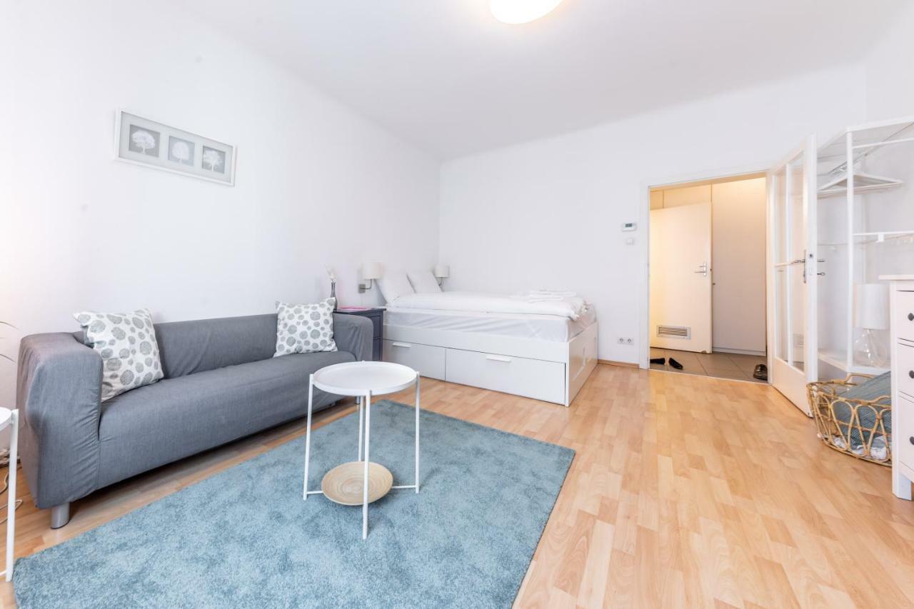 Apartment Near Naschmarkt Bécs Kültér fotó